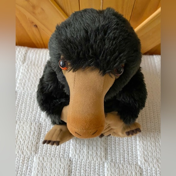 The Noble Collection Fantastic Beasts Niffler Plush - Picture 11 of 12